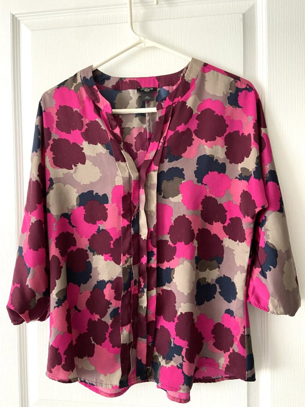 Ann Taylor Blouse, Medium Petite